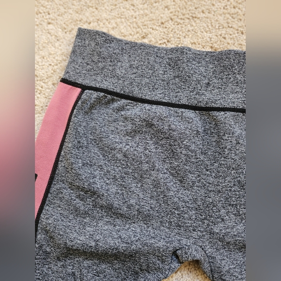 Soho Girls Love ❤️ Leggings with mesh Cutouts size XL - Picture 2 of 4